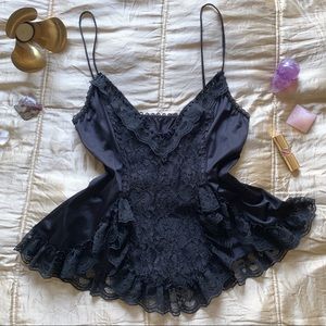romantic lace camisole 🖤🌙✨